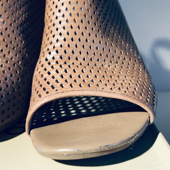 Franco Sarto Tan Leather Perforated Sling Back Heeled Sandals 10M - Picture 10 of 11
